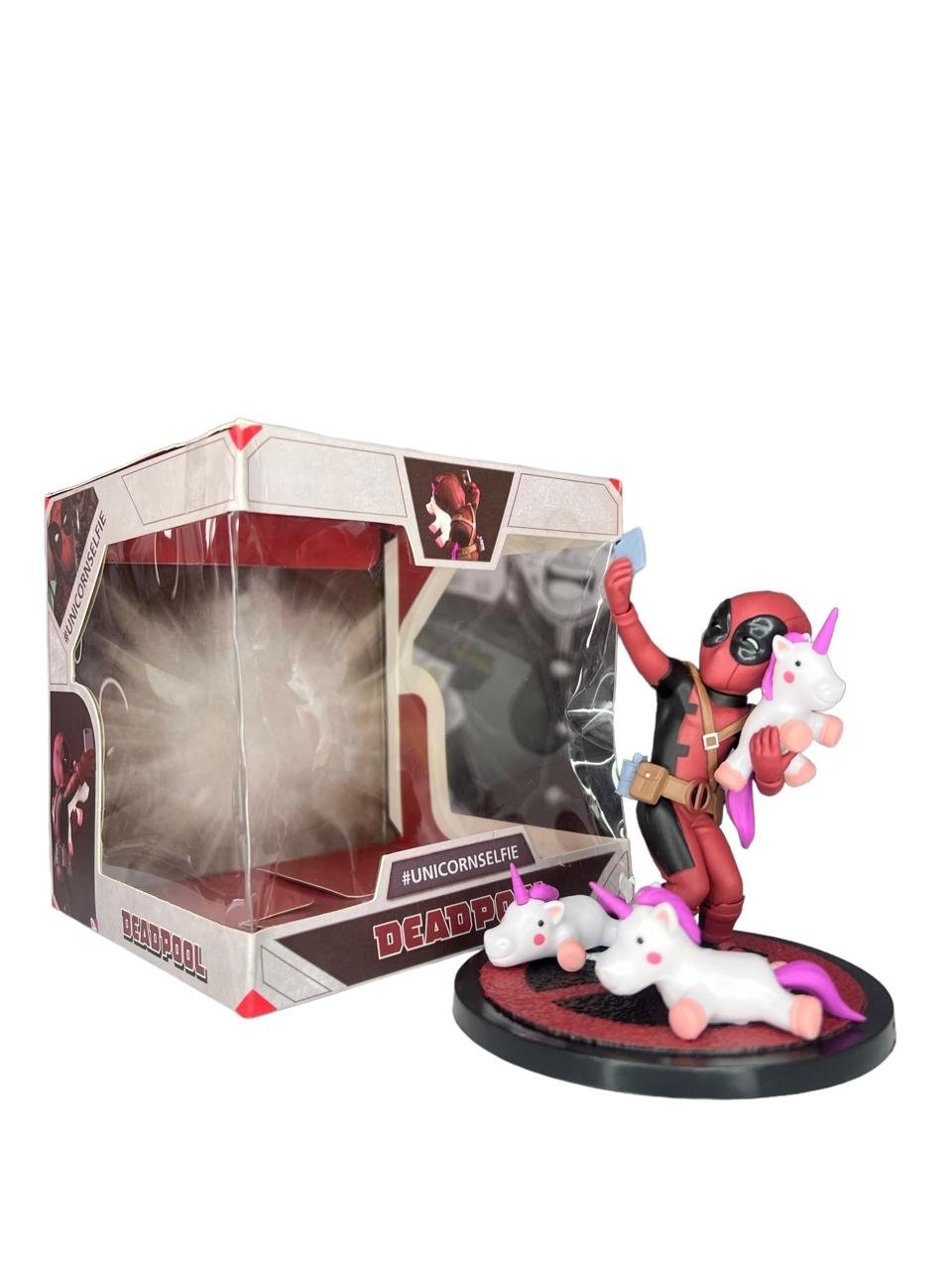 Figura De Colección Deadpool Selfie Unicornios 13 cm