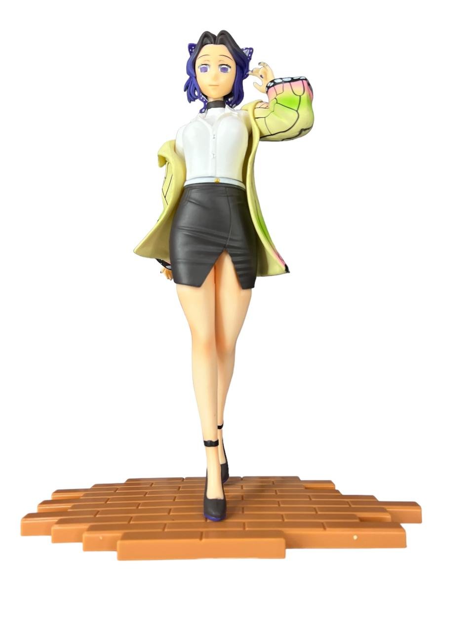 Figura Shinobu 25cm En Falda Demon Slayer - Imagen 5