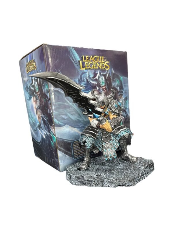Figura Tryndamere 24cm League Of Legends