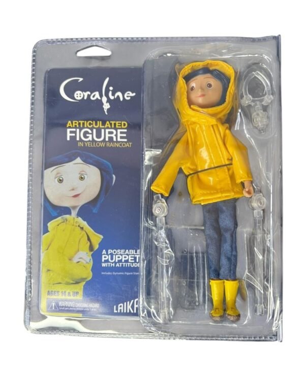 Figura Articulada Coraline Traje De Lluvia 20cm - Imagen 3