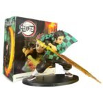 Figura Tanjiro Kamado Danza De Fuego 17 Cm Demon Slayer