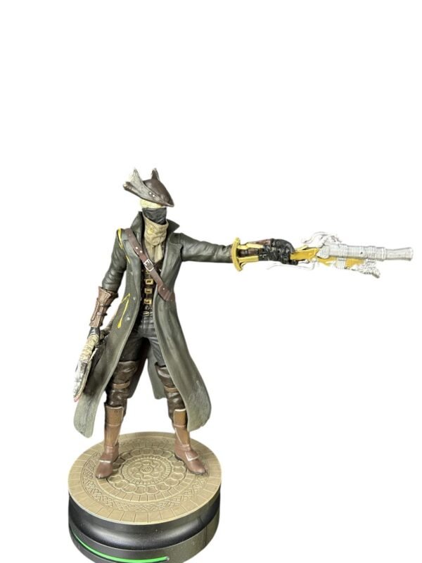 Figura Bloodborne 24 Cm The Hunter Modern Icons - Imagen 6