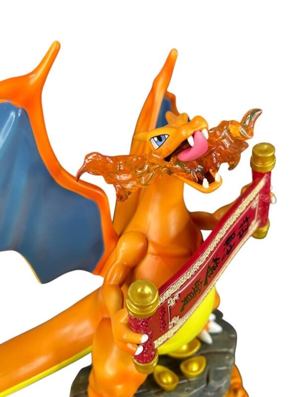 Figura Charizard Pergamino 26cm- Pokémon - Imagen 3