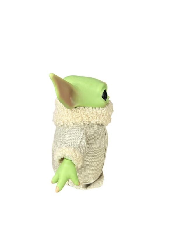 Figura Con Ropa Baby Yoda Grogu 18cm Star Wars - Imagen 4