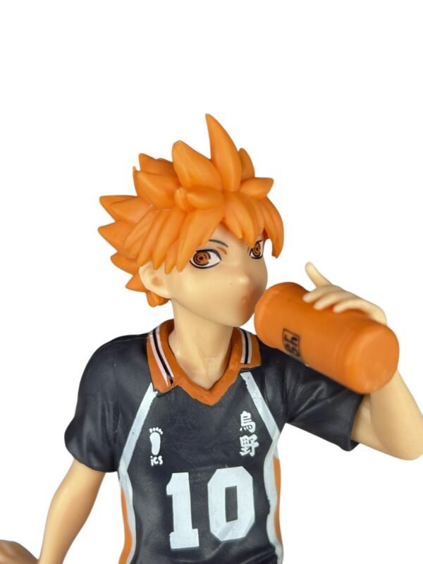 Figura Shoyo Hinata Sentado Tomando Agua 9cm Haikyu - Imagen 4