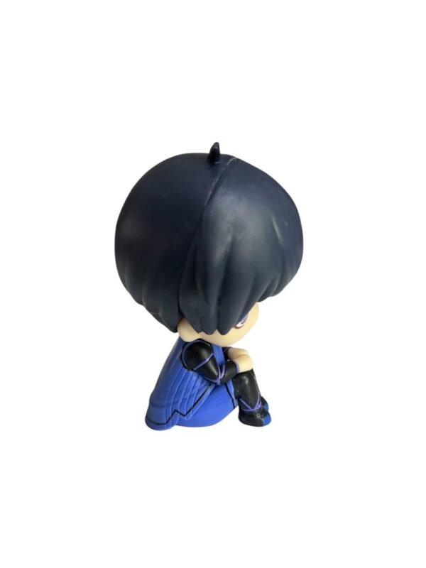Figura Coleccionable 10cm Isagi Yoichi Sentado - Blue Lock - Imagen 2