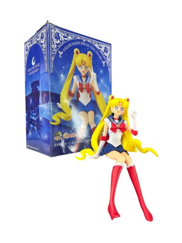 Figura 14cm Usagi Tsukino Sentada - Sailor Moon