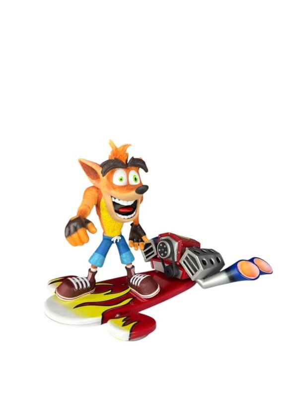 Figura Articulada Crash Bandicoot Patineta 18cm - Imagen 6