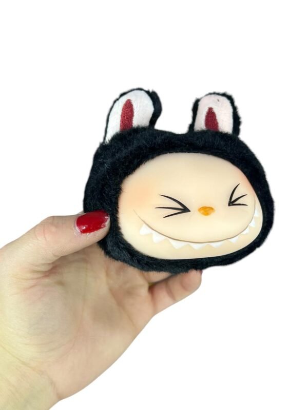 Mini  Llavero Peluche Labubu Sonriendo Negro 4cm - Imagen 5