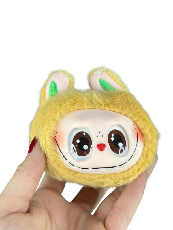 Mini Llavero Peluche Labubu Caqui 4cm - Imagen 4