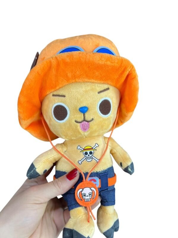 Peluche Chopper Traje Ace 20cm - One Piece