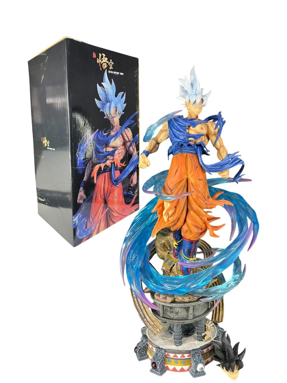 Figura Goku Ultra Instinto 50cm Dragon Ball Z