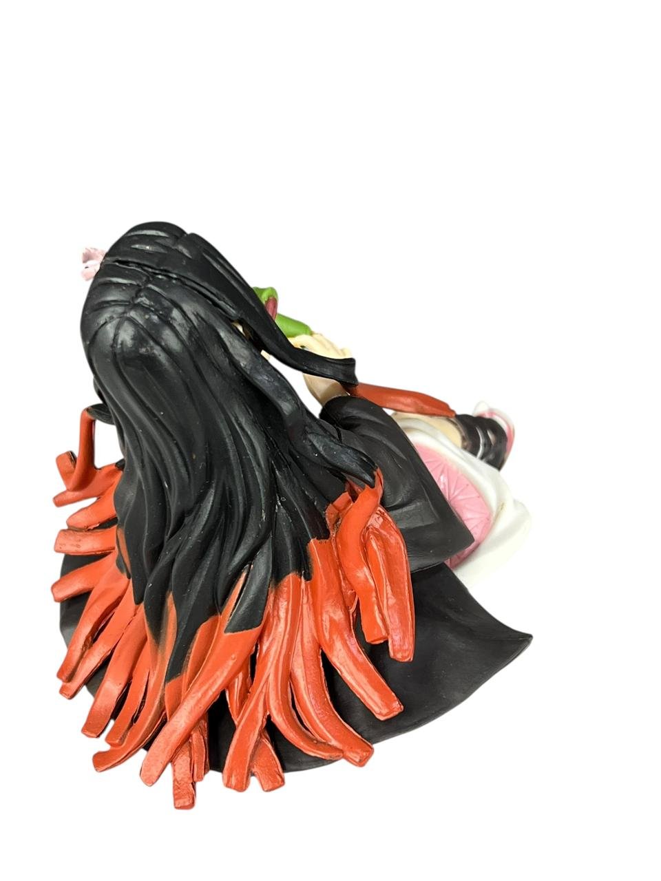 Figura Promocion Nezuko Sentada 10 cm Demon Slayer - Imagen 3