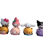 Figura Anime - De Sanrio Kuromi Y Amigos En Carro  X6