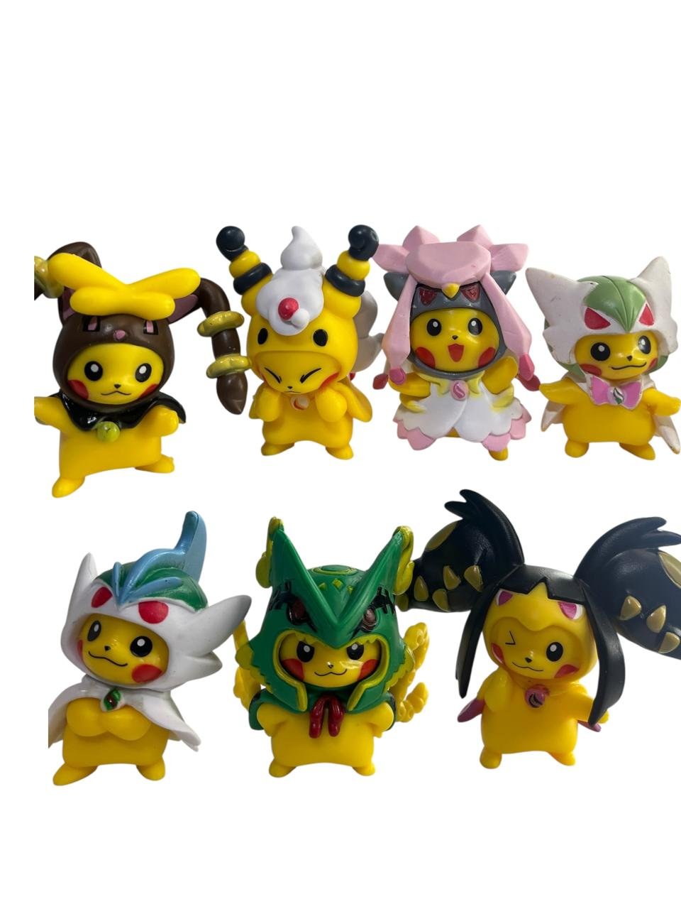 Figura Anime 7 Personajes De Pokemon Pikachu Disfrazado 10cm - Imagen 2