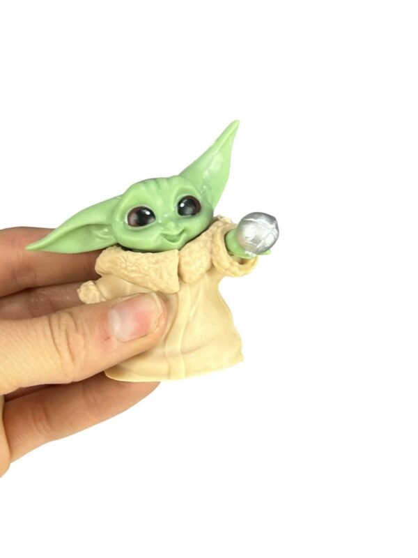 Mini Figura Baby Yoda Con Esfera 5cm Star Wars - Imagen 5