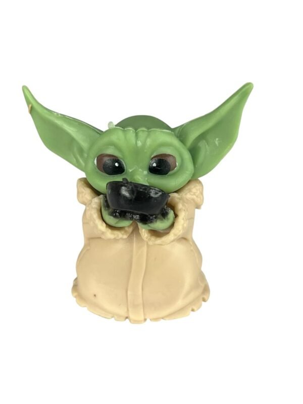 Mini Figura Baby Yoda Con Taza 5cm Star Wars