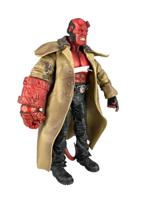 Figura Articulada Hellboy 2019 Sin Cuernos 20cm - Imagen 5