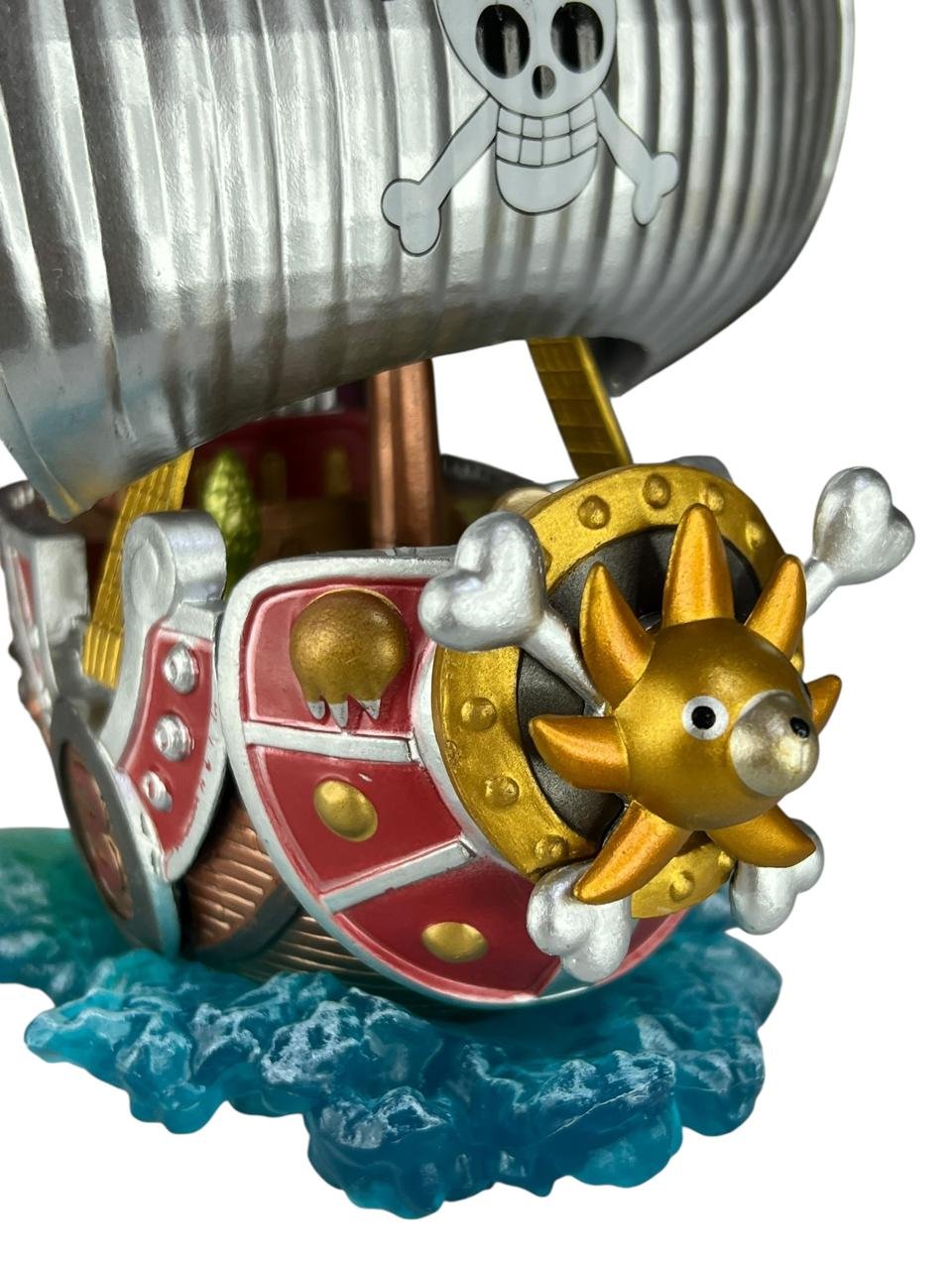 Figura Thousand Sunny 18cm Barco One Piece - Imagen 7