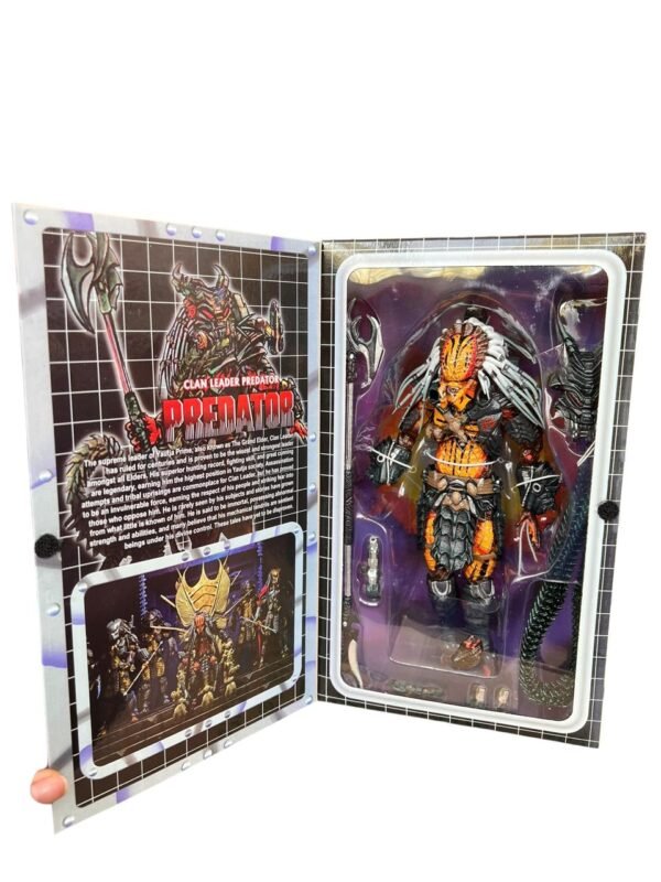 Figura De Pedator Lider Neca - Imagen 3