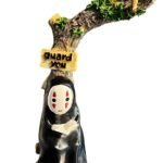 Figura Sin Cara Leyendo