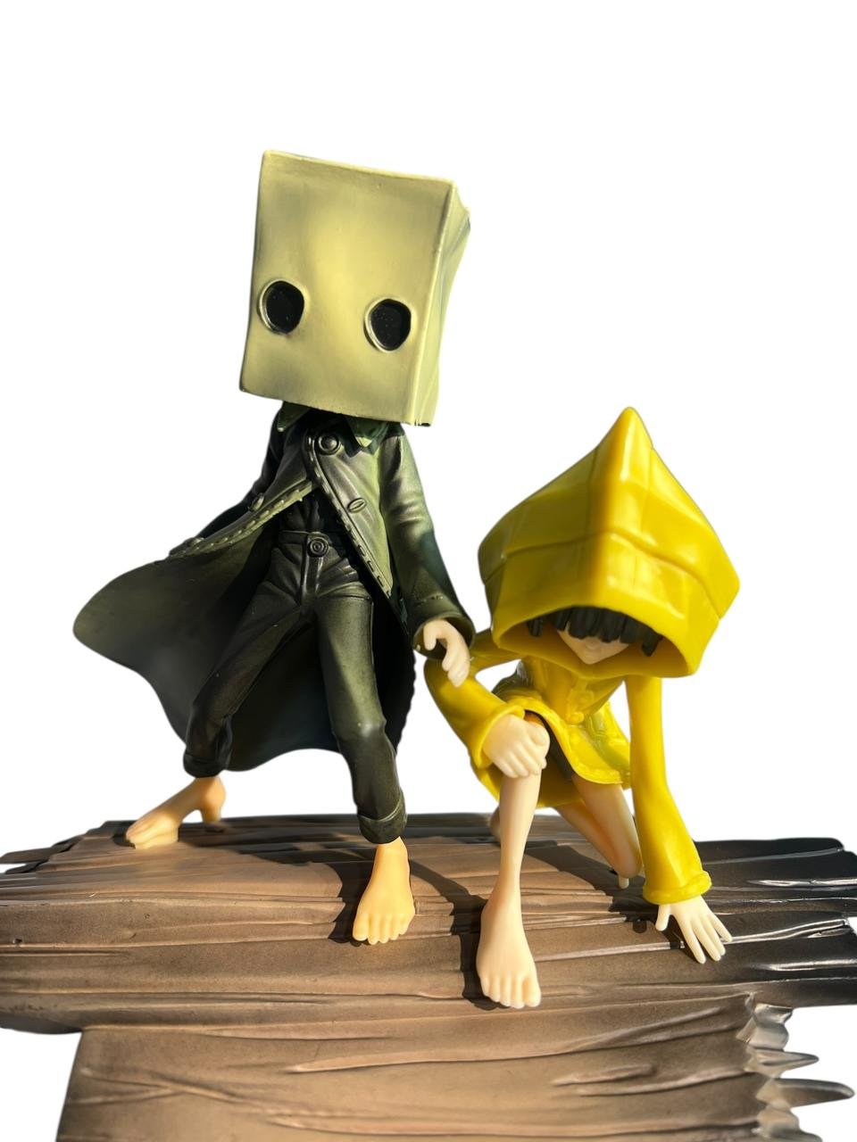 Figura Little Nightmares 18 cm - Imagen 5