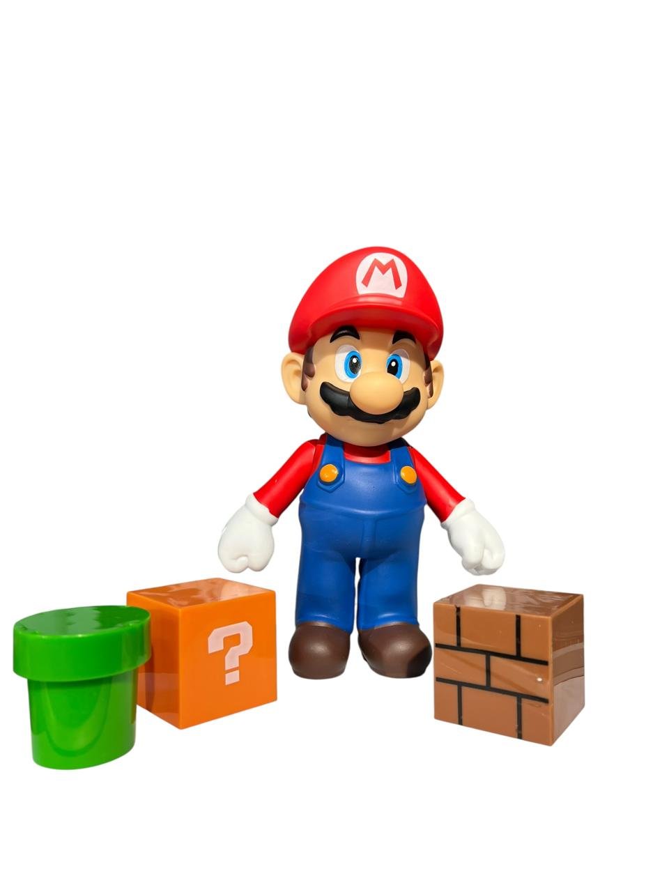 Figura Mario Bros Con Bloque De Ladrillo Y Tubería - 20cm