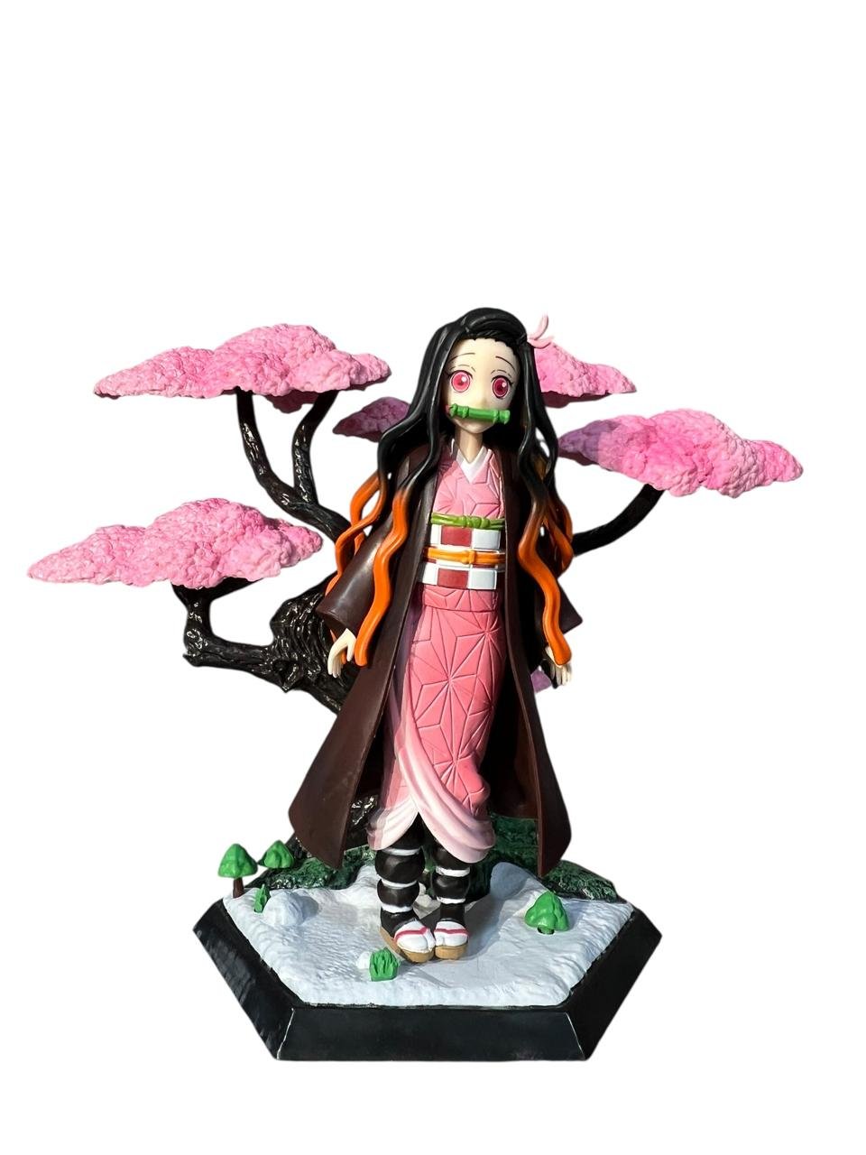 Figura Tipo Diorama Nezuko Kamado Árbol 18cm Demon Slayer - Imagen 2