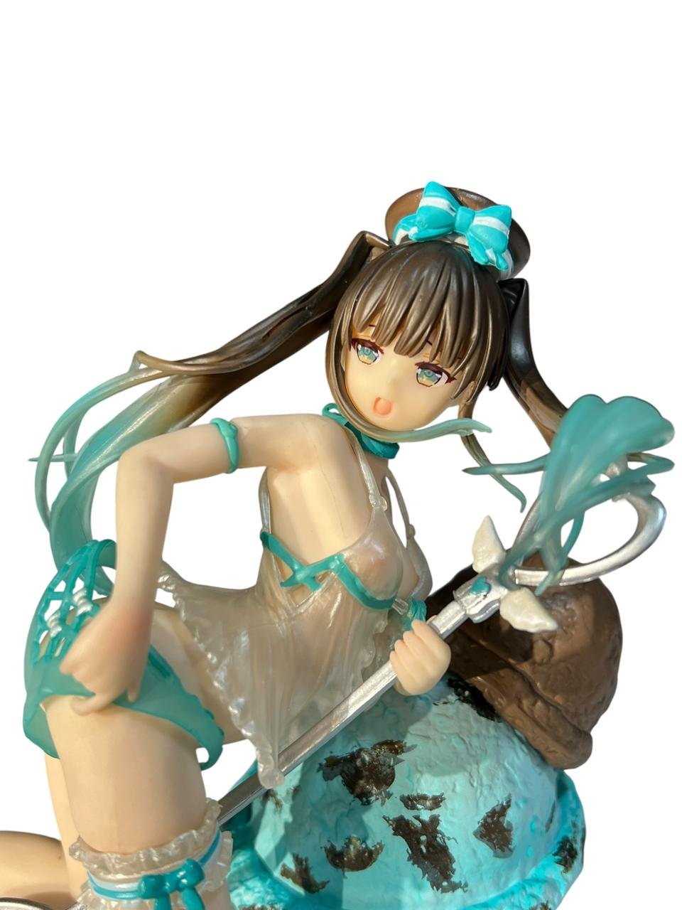 Figura Icecream Tasting Girl Choco 15cm - Imagen 2
