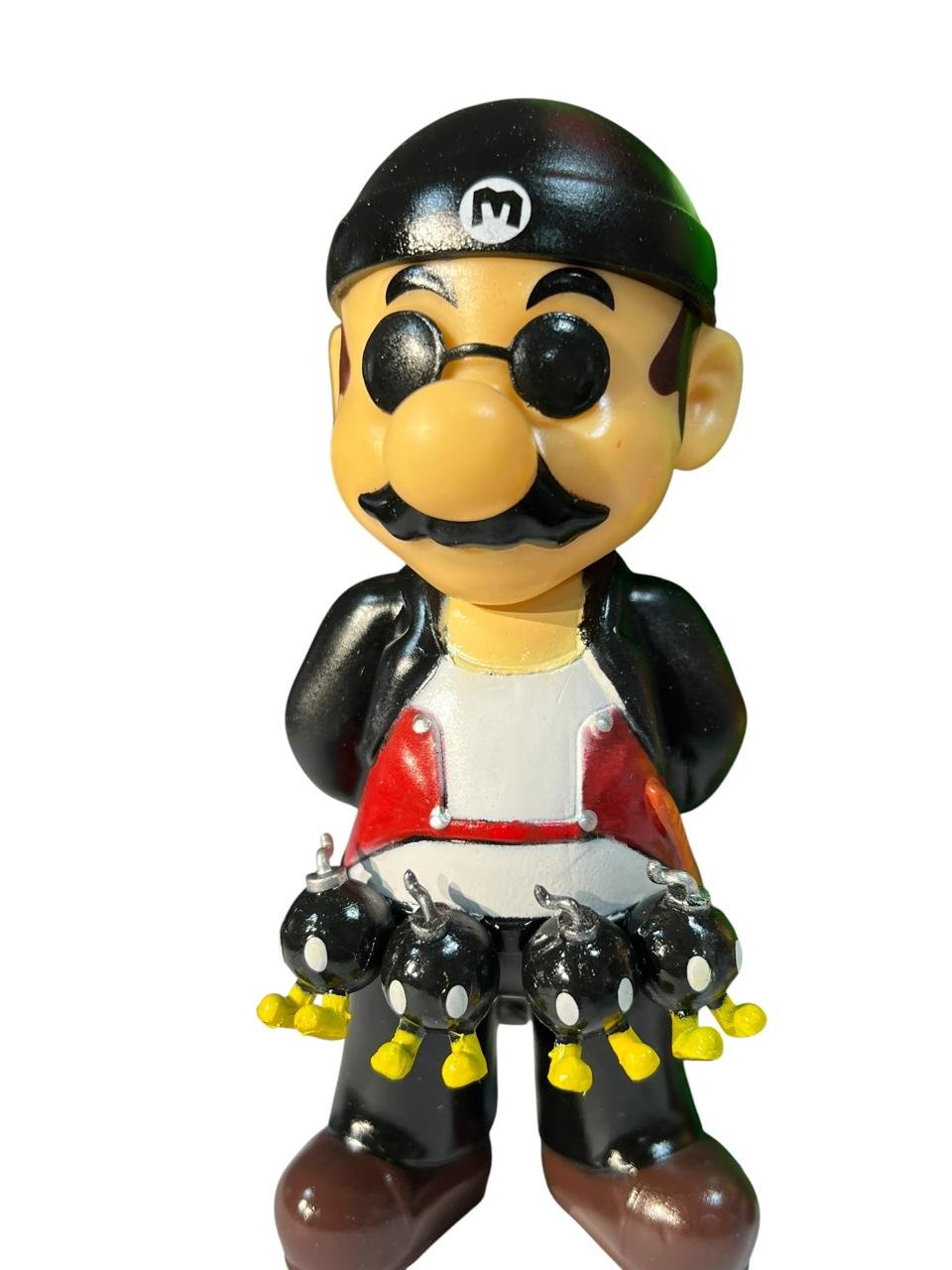 Figura Mario Traje Negro Y Princesa The Professional Action - Imagen 4