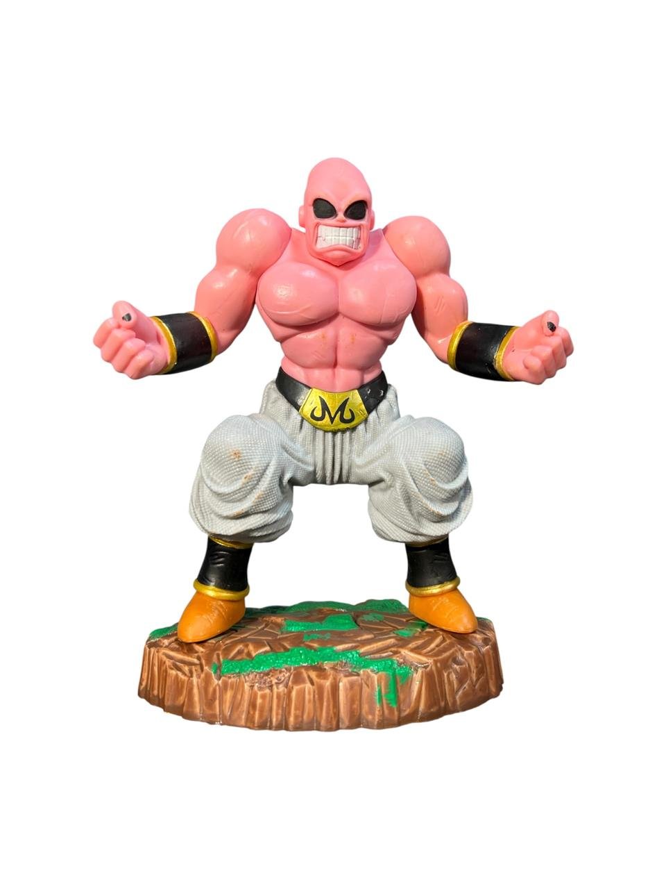 Figura Majin Ultra Boo 17cm Base Piedra Dragon Ball