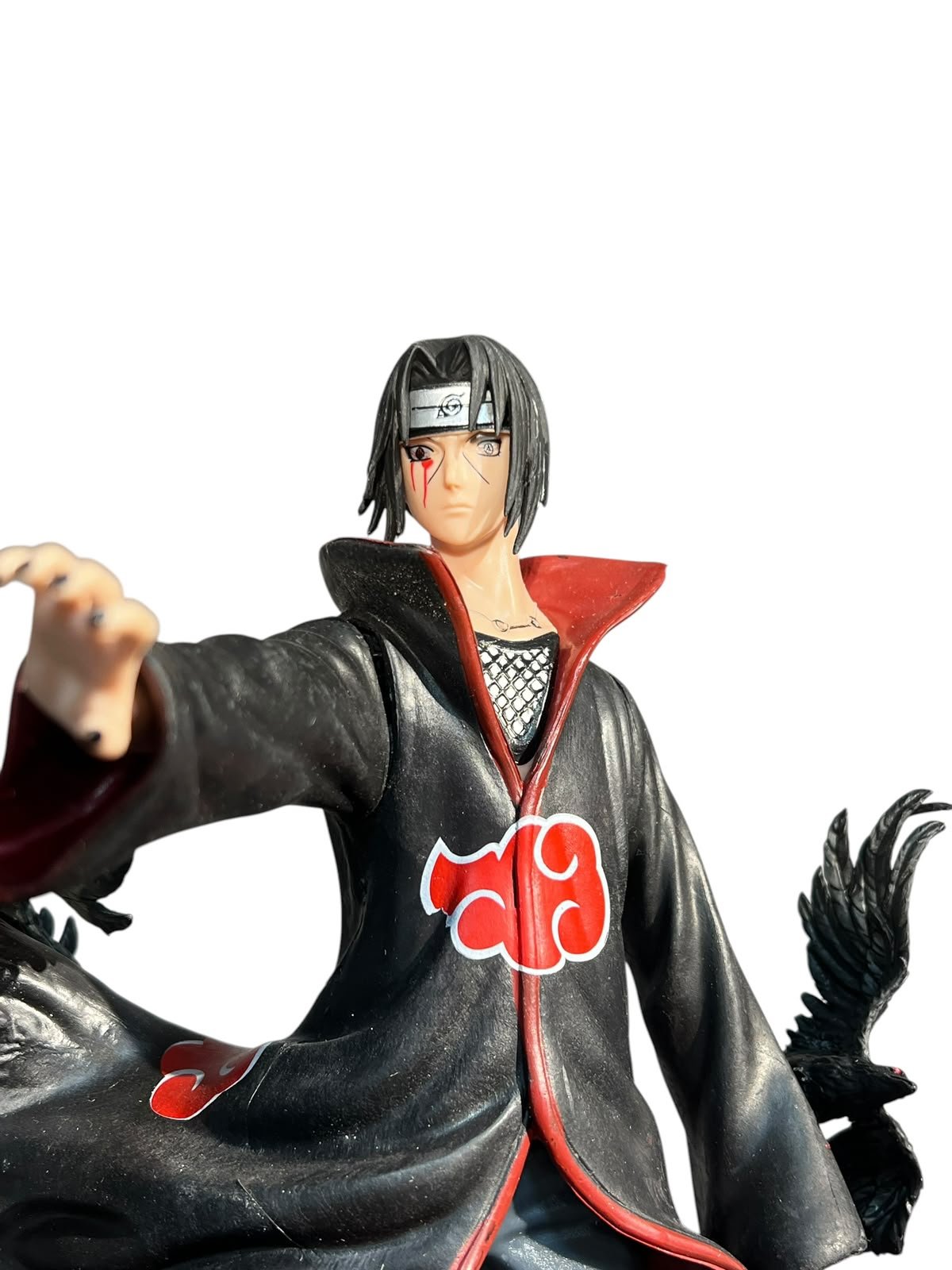 Figura Itachi Uchiha Base Piedra 39cm Cuervos Naruto - Imagen 3