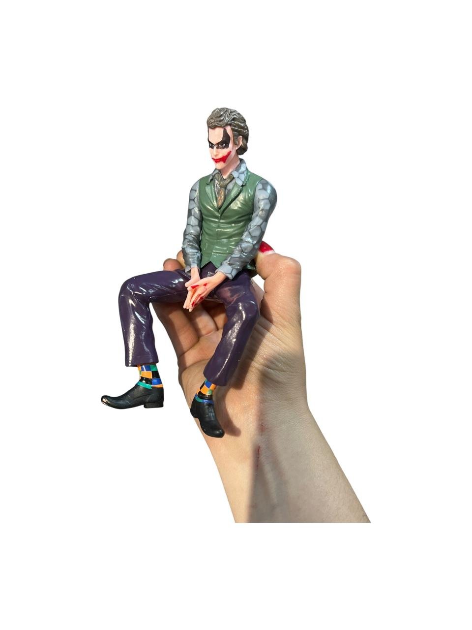Figura Joker Sentado Con Mascara 15cm - Imagen 3